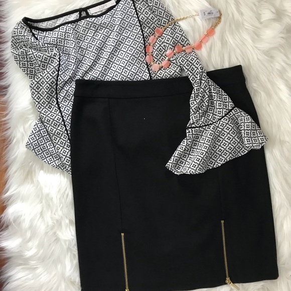 Michael Kors Dresses & Skirts - Michael Kors Skirt - like new - size 10